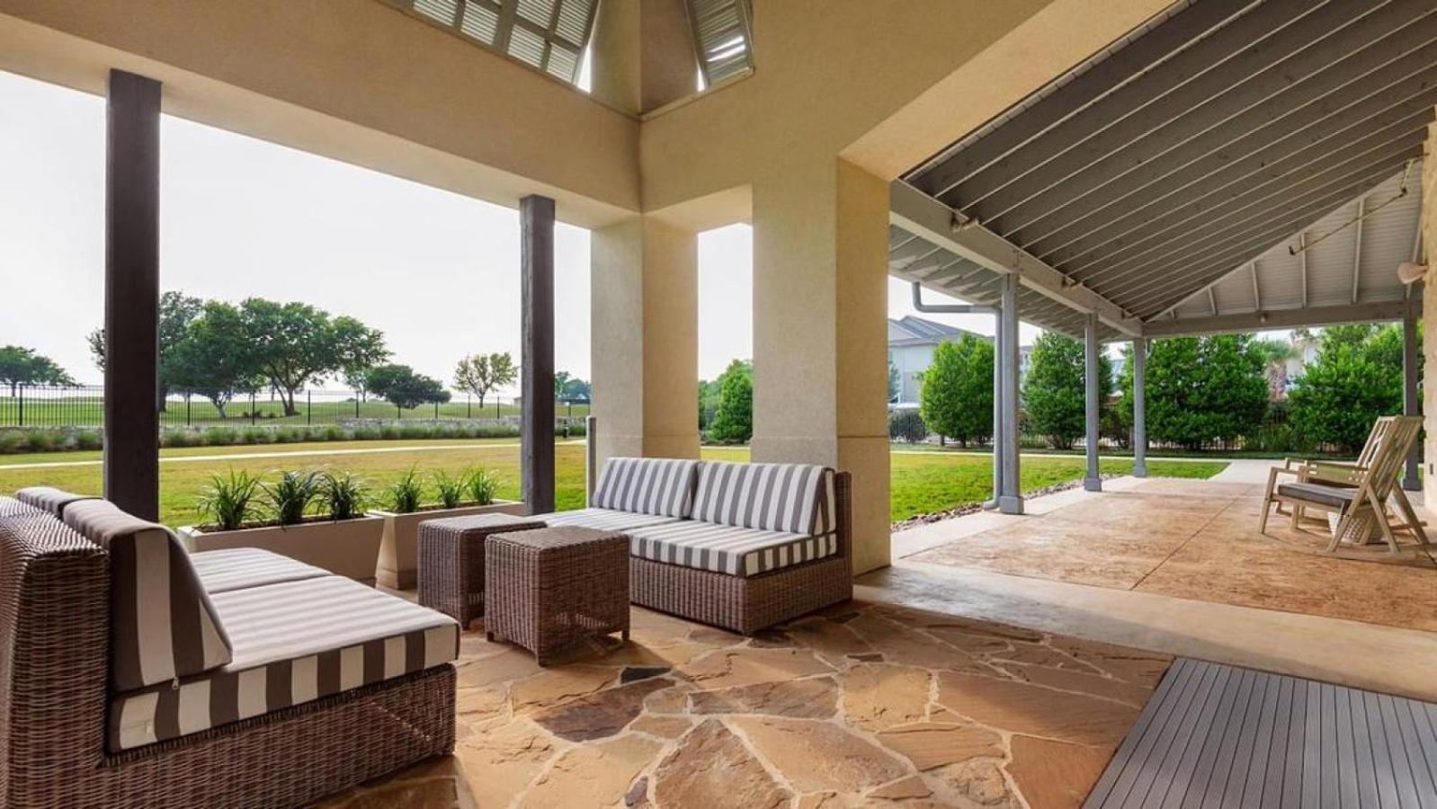 Landing At The Green At Plum Creek - 2 Bedrooms In Kyle Eksteriør billede